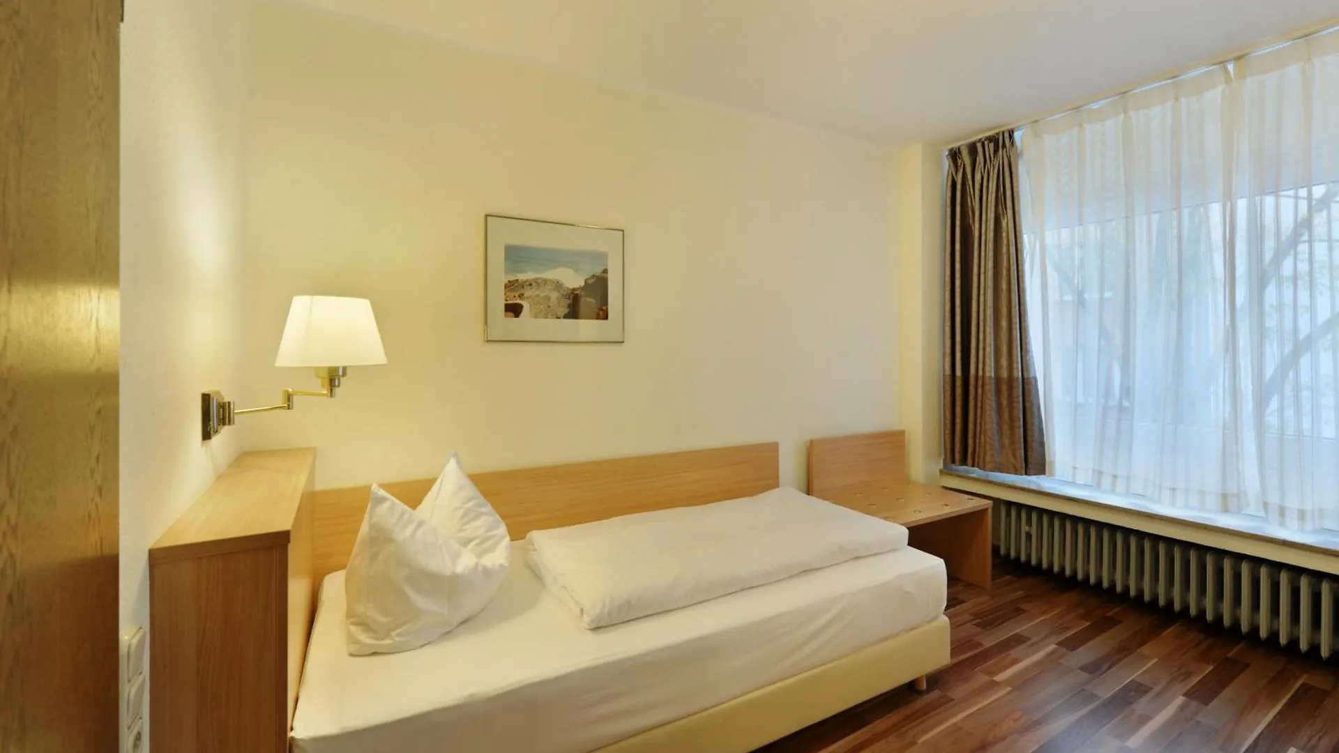 Bellevue Hotel Düsseldorf 3*,  Duitsland